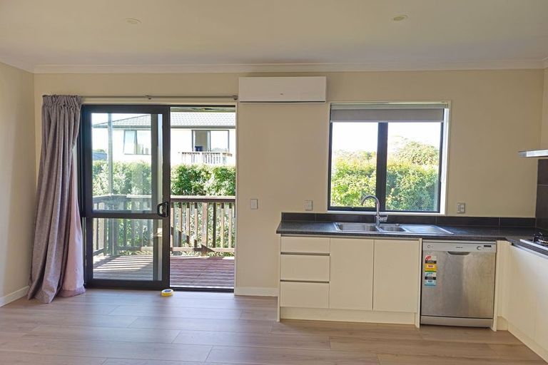 Photo of property in 52 Matua Road, Huapai, Kumeu, 0810