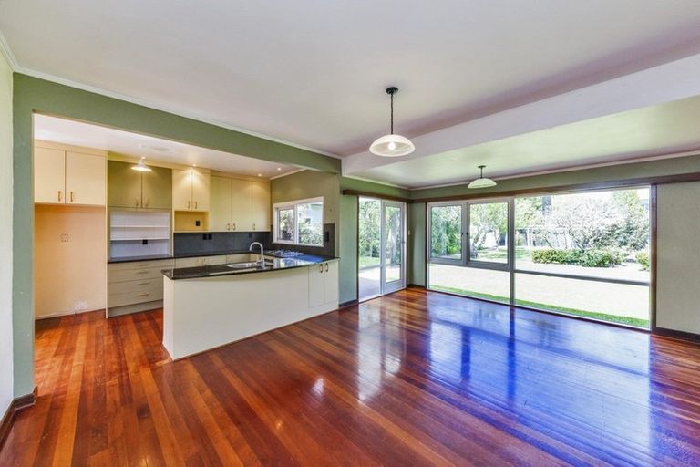 Photo of property in 19 Sheffield Street, Awapuni, Palmerston North, 4412