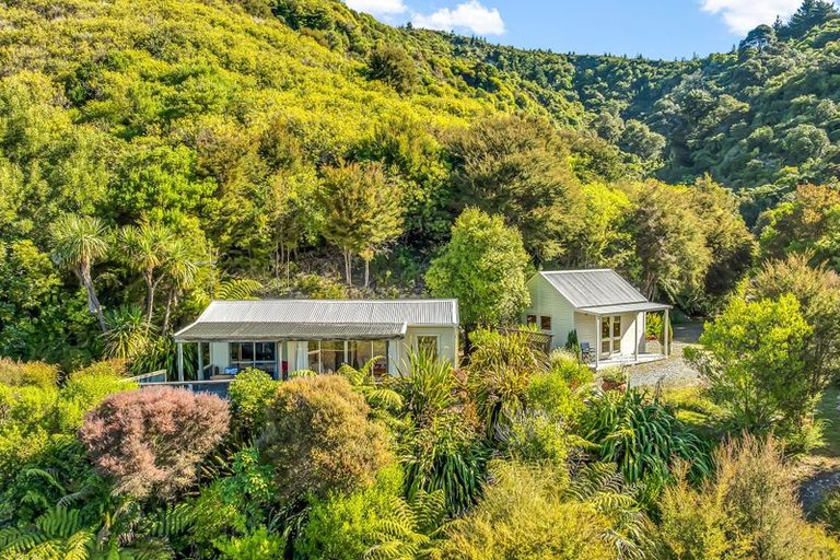 Photo of property in 123 Marahau Valley Road, Marahau, Motueka, 7197
