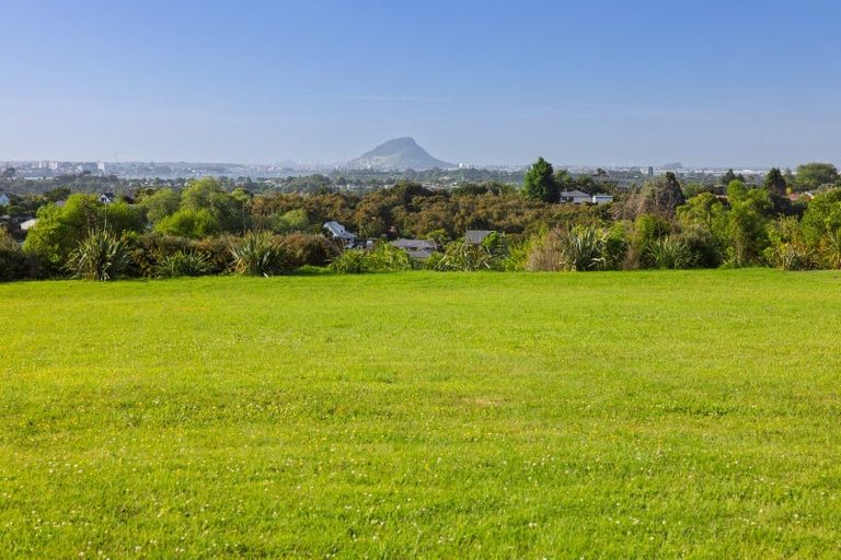Photo of property in 32 Riverstone Drive, Welcome Bay, Tauranga, 3112