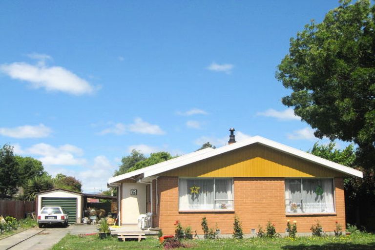 Photo of property in 6 Magenta Place, Broomfield, Christchurch, 8042