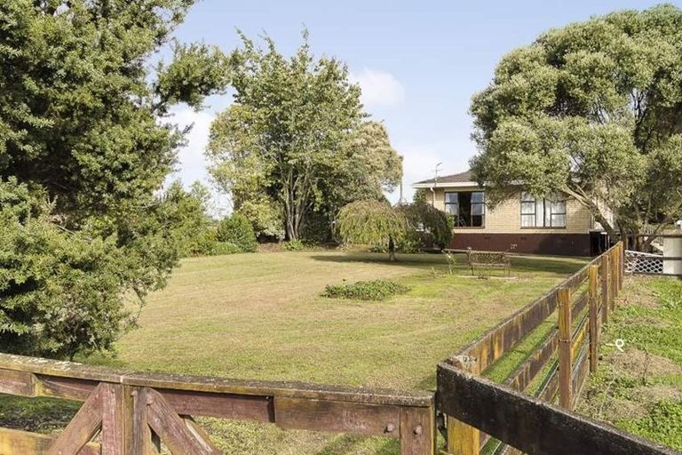 Photo of property in 48 Bycroft Road, Karaka, Drury, 2578