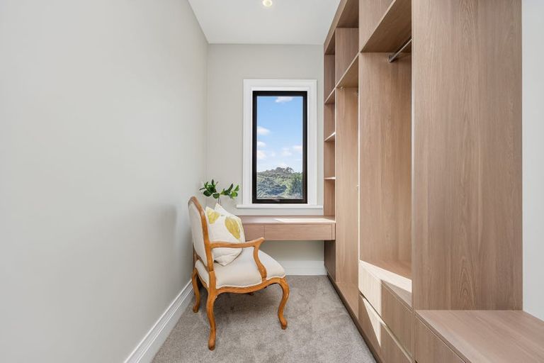 Photo of property in 9 Halcyon Bay Lane, Wainui, 0992
