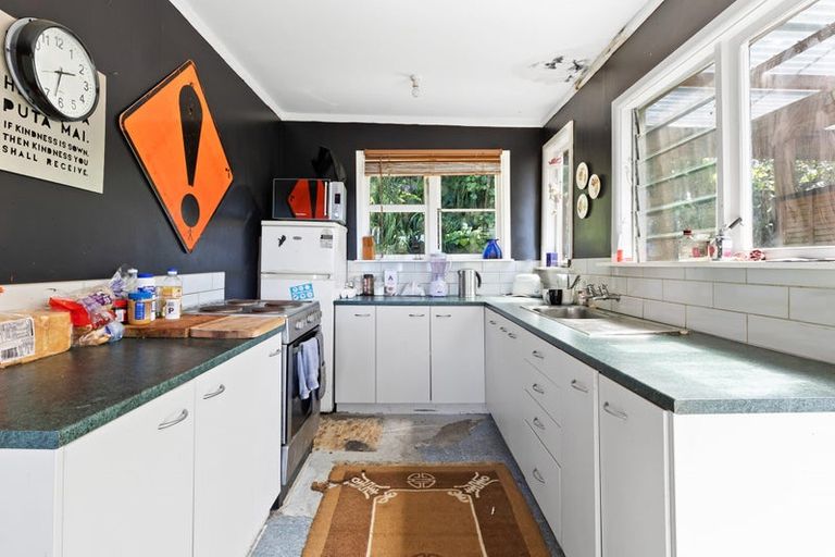 Photo of property in 10 Cochrane Avenue, Arkles Bay, Whangaparaoa, 0932