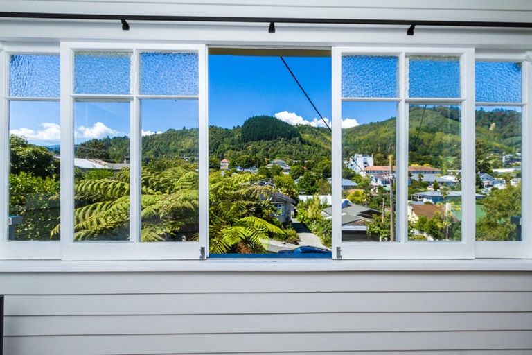 Photo of property in 26 Tipahi Street, Nelson South, Nelson, 7010