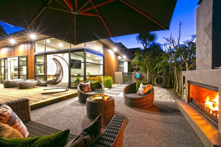 Photo of property in 298 Courtenay Street, Strandon, New Plymouth, 4312