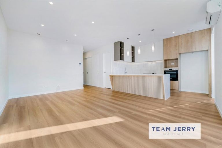 Photo of property in 3 Puihi Crescent, Massey, Auckland, 0614