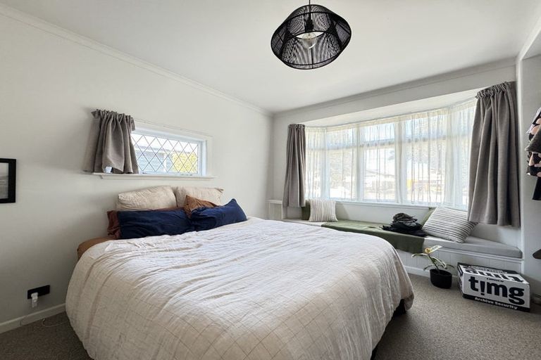 Photo of property in 83 Miramar Avenue, Miramar, Wellington, 6022