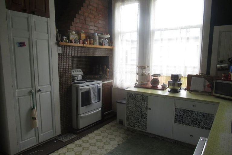 Photo of property in 61 Fergusson Street, Woodville, 4920