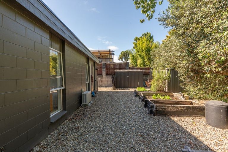 Photo of property in 24 Splitt Avenue, Glenview, Hamilton, 3206