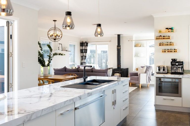 Photo of property in 14 Pukaki Place, Poraiti, Napier, 4112