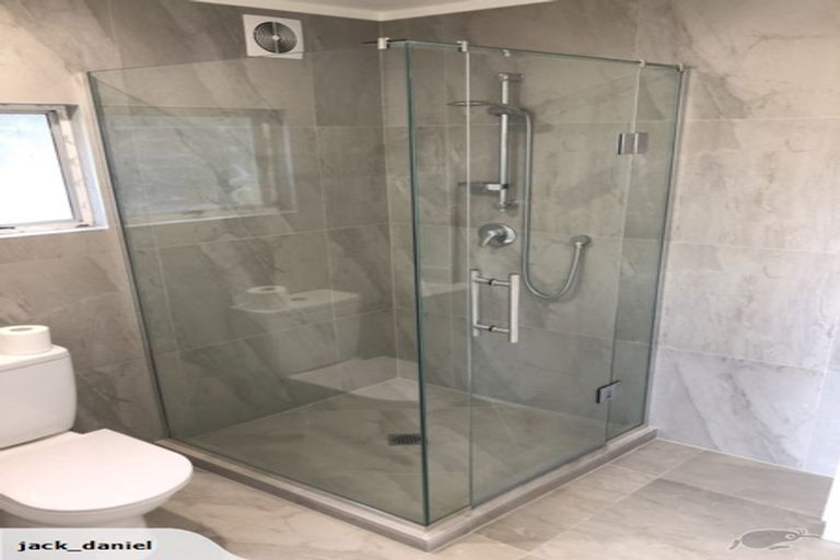 Photo of property in 57b Lancaster Road, Beach Haven, Auckland, 0626