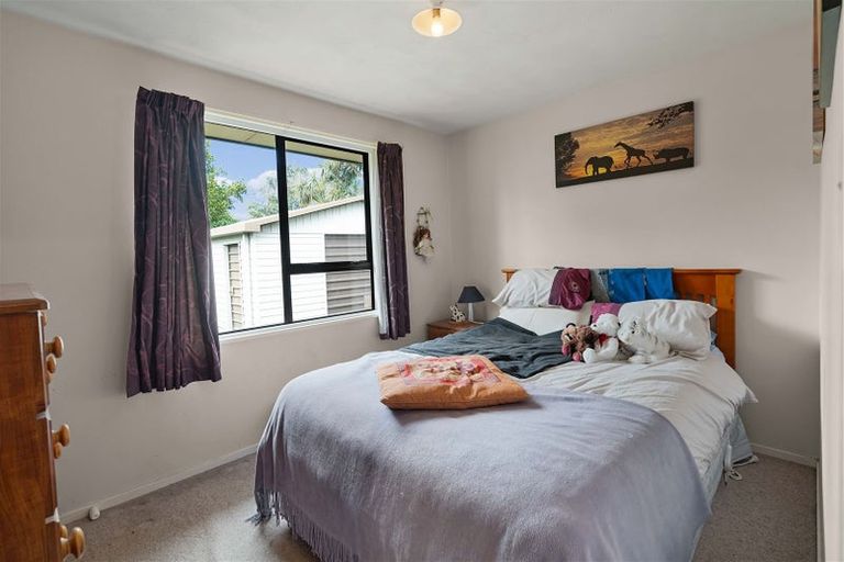 Photo of property in 2 Wilson Street, Islington, Christchurch, 8042