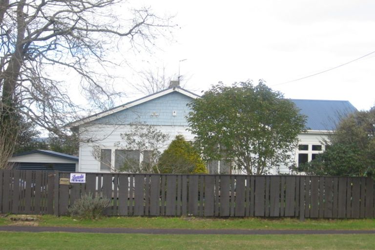 Photo of property in 1/10 Youngs Road, Papakura, 2110