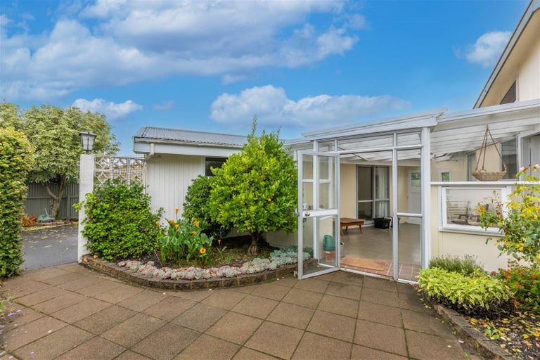 Photo of property in 16 Mckeefry Avenue, Greenmeadows, Napier, 4112