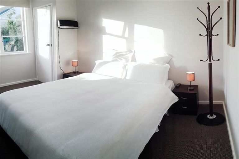 Photo of property in 98/98a Glenpark Avenue, Frankleigh Park, New Plymouth, 4310