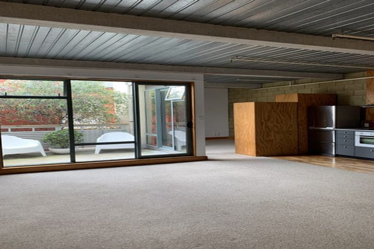 Photo of property in First House Apartments, 5/4 Frederick Street, Te Aro, Wellington, 6011