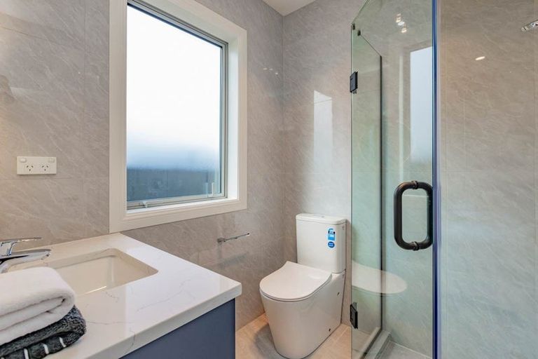 Photo of property in 29 Emerald Avenue, Rosehill, Papakura, 2113