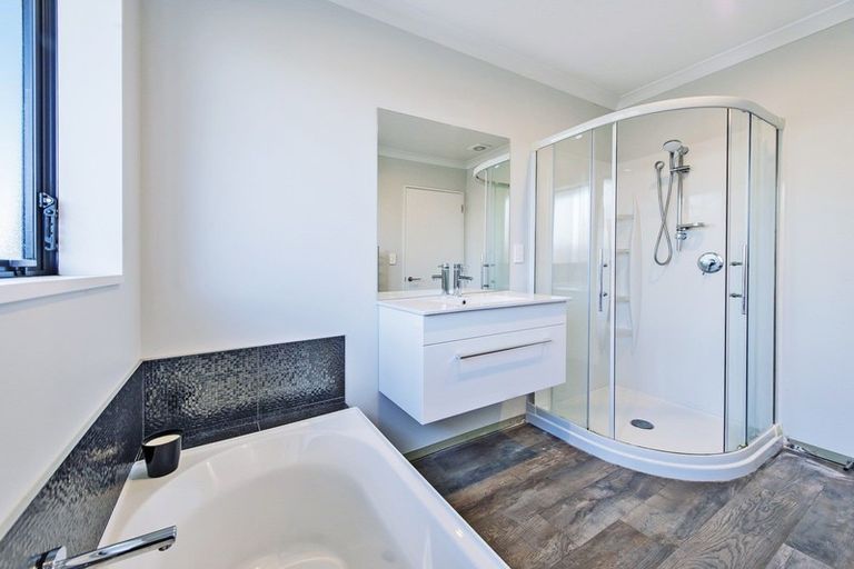 Photo of property in 41 Beaumont Drive, Rolleston, 7614