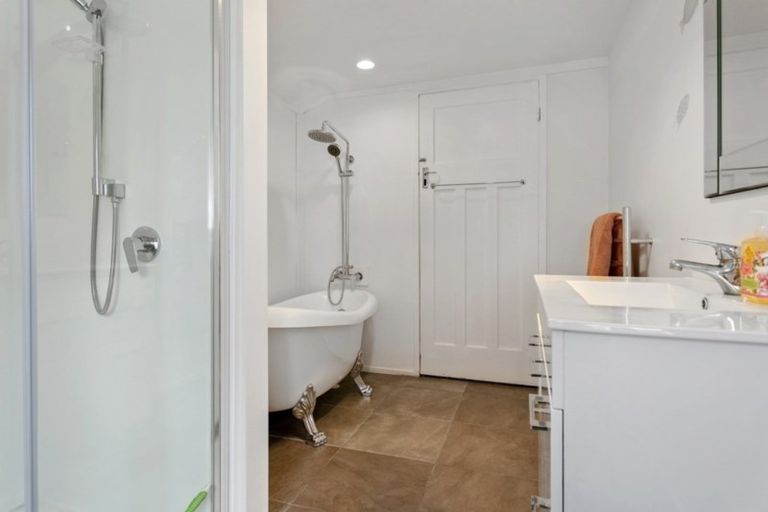 Photo of property in 77a Moore Street, Leamington, Cambridge, 3432