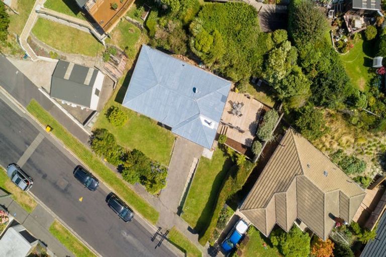 Photo of property in 96 Easther Crescent, Kew, Dunedin, 9012