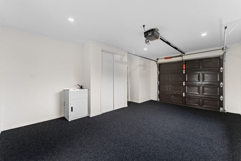 Photo of property in 21 Sandwick Drive, Weymouth, Auckland, 2103