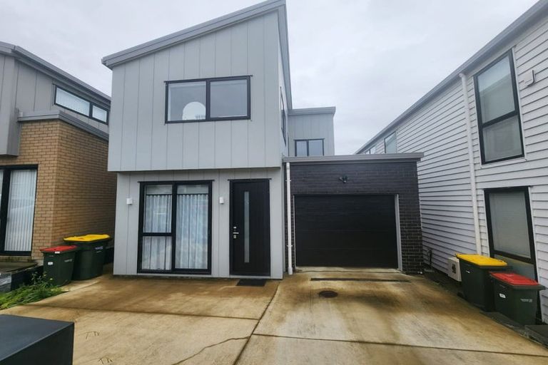 Photo of property in 16 Kapehu Road, Silverdale, 0932