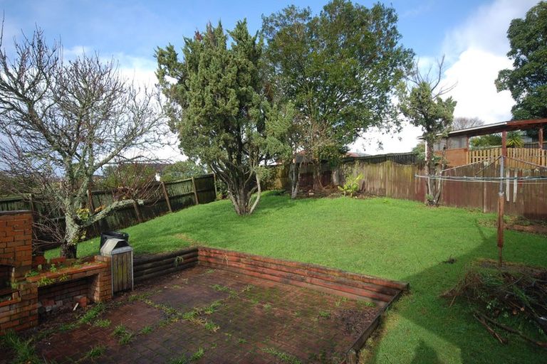 Photo of property in 52 Rosewarne Crescent, Glendene, Auckland, 0602