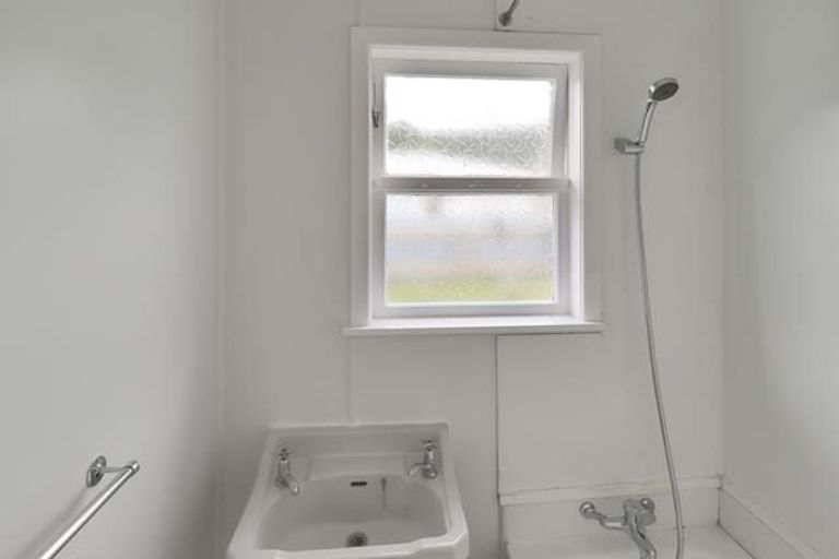 Photo of property in 90 Wise Street, Wainuiomata, Lower Hutt, 5014