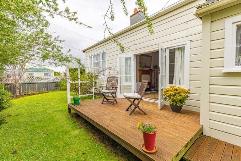 Photo of property in 15 Roberts Avenue, Aramoho, Whanganui, 4500