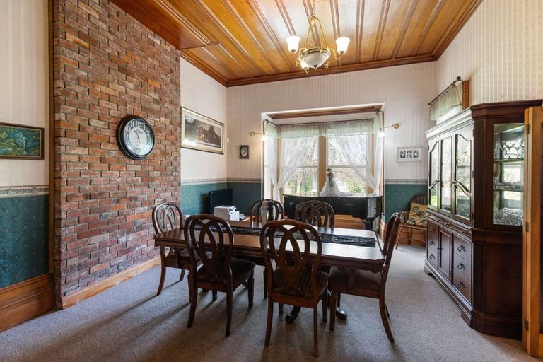Photo of property in 30 Camberwell Road, Hawera, 4610