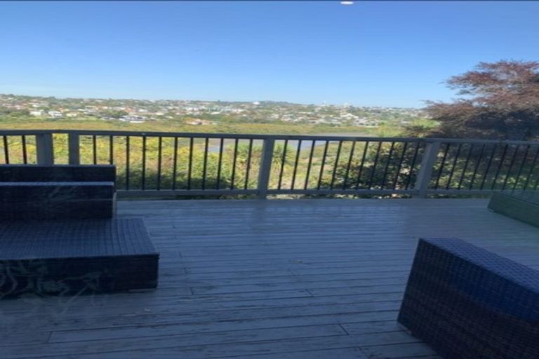 Photo of property in 3b Colenso Place, Mission Bay, Auckland, 1071