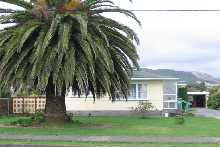 Photo of property in 18 Rimu Street, Waikanae, 5036