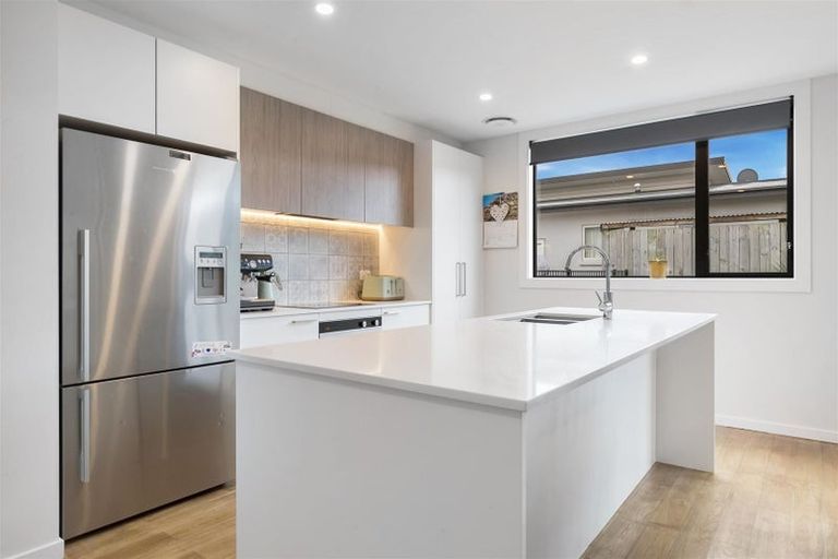 Photo of property in 9 Little Maude Drive, Lake Hawea, Wanaka, 9382