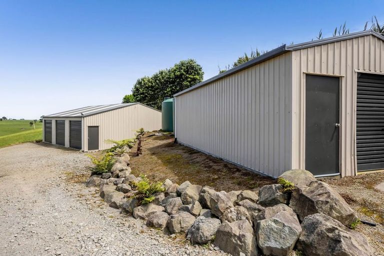 Photo of property in 253 Lwr Pitone Road, Pitone, New Plymouth, 4374