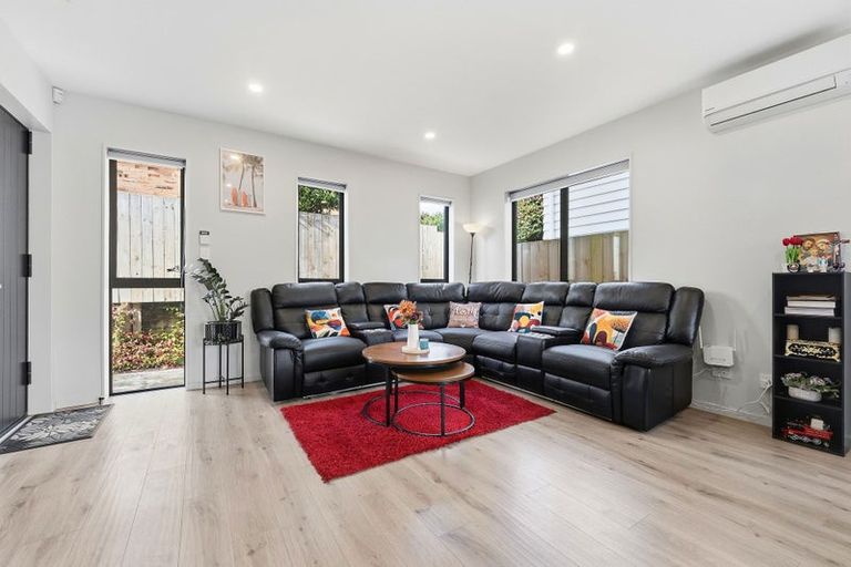 Photo of property in 6b Blenheim Street, Glenfield, Auckland, 0629