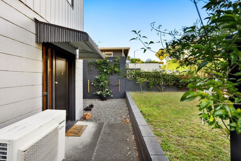 Photo of property in 2/77 Shakespeare Road, Bluff Hill, Napier, 4110