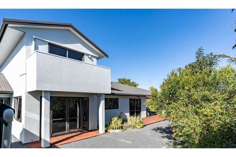 Photo of property in 37 Rarere Terrace, Kerikeri, 0230