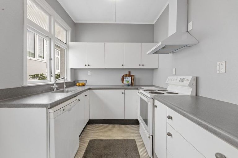 Photo of property in 14 Nottingham Crescent, Calton Hill, Dunedin, 9012