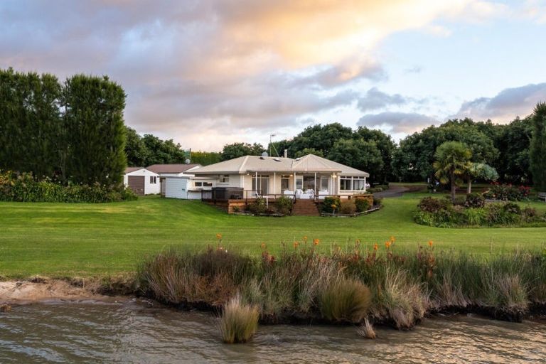 Photo of property in 204e Beach Road, Katikati, 3178