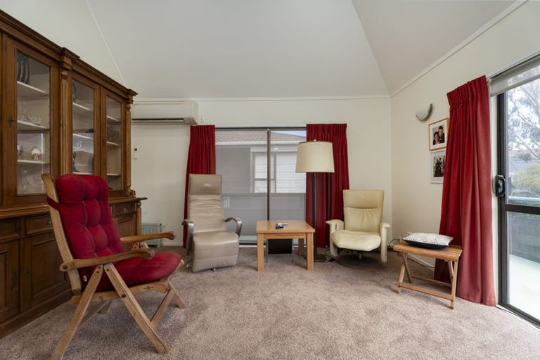 Photo of property in 44 Lakewood Avenue, Churton Park, Wellington, 6037