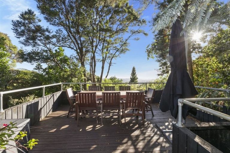 Photo of property in 128 Opanuku Road, Henderson Valley, Auckland, 0612