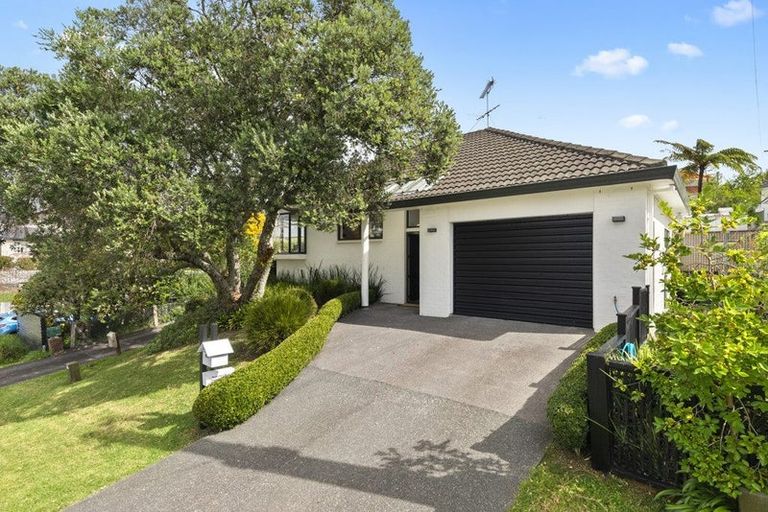 Photo of property in 3/34 Parkhill Road, Mellons Bay, Auckland, 2014