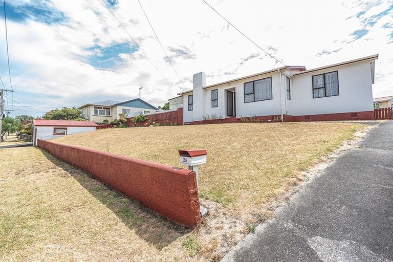 Photo of property in 28 Konini Street, Tawhero, Whanganui, 4501