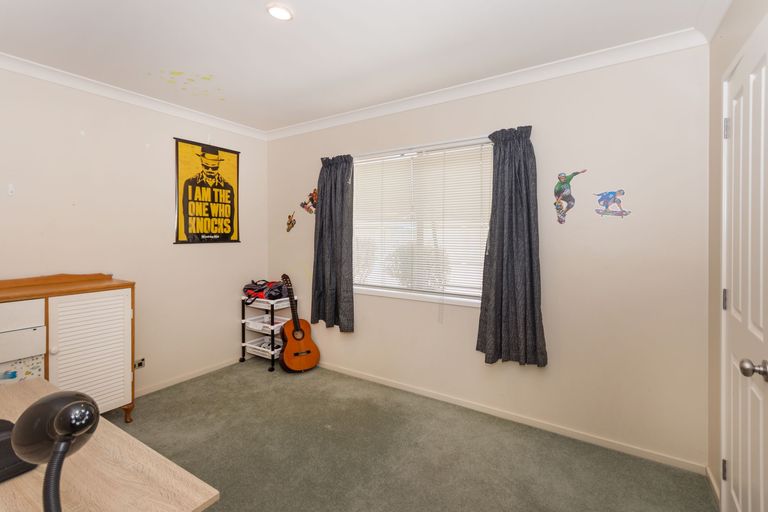 Photo of property in 4 Trillick Place, Tuakau, 2121