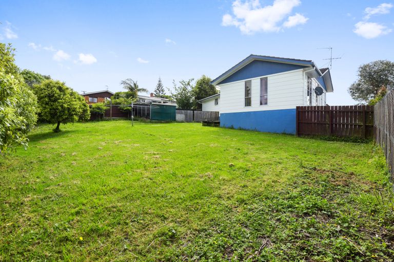 Photo of property in 5 Sari Place, Massey, Auckland, 0614