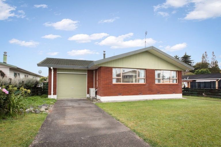Photo of property in 15 Tui Place, Katikati, 3129