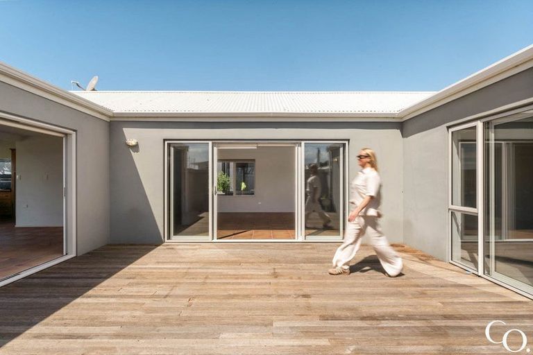 Photo of property in 41 Karewa Parade, Papamoa Beach, Papamoa, 3118