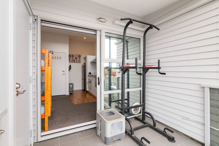 Photo of property in A9/101 Caledonian Road, St Albans, Christchurch, 8014