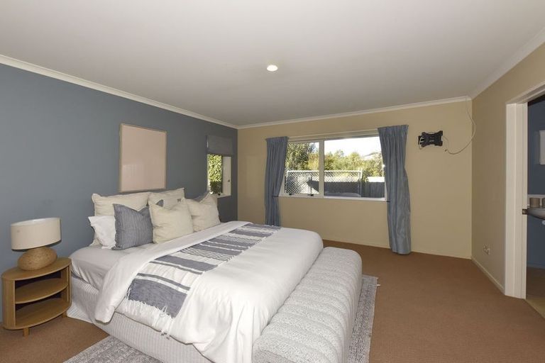 Photo of property in 17 Taranaki Drive, Woodend, 7610